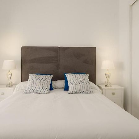 2306 - Brand New Apt, Walking Distance To Beach! Casares Zewnętrze zdjęcie
